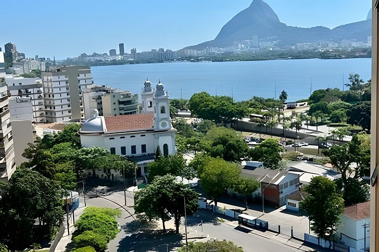 Apartamento duplex com vista privilegiada, piscina, vaga de