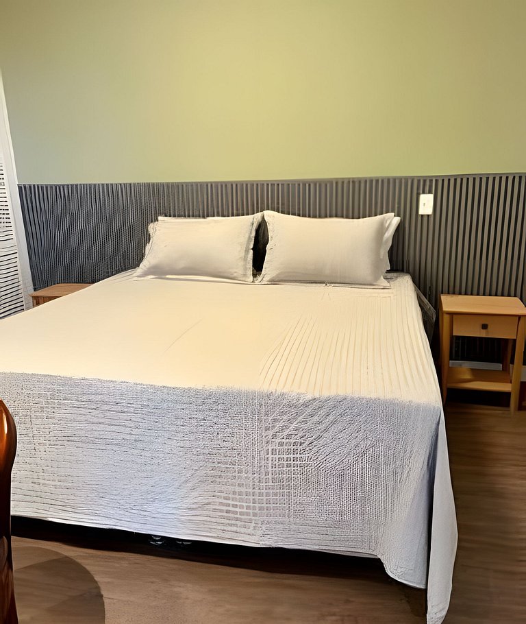 Apartamento duplex com vista privilegiada, piscina, vaga de