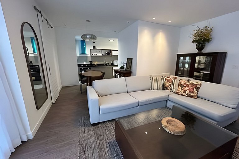 Apartamento duplex com vista privilegiada, piscina, vaga de