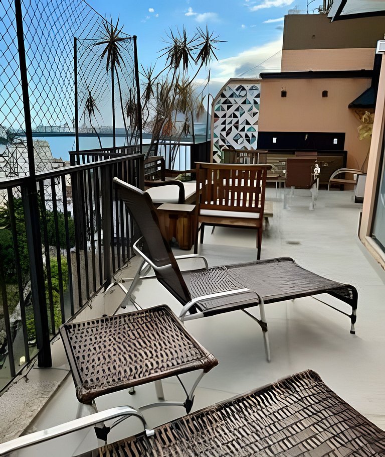 Apartamento duplex com vista privilegiada, piscina, vaga de