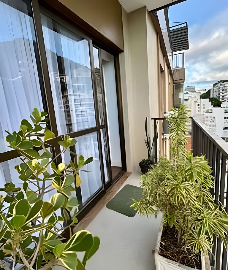 Apartamento duplex com vista privilegiada, piscina, vaga de