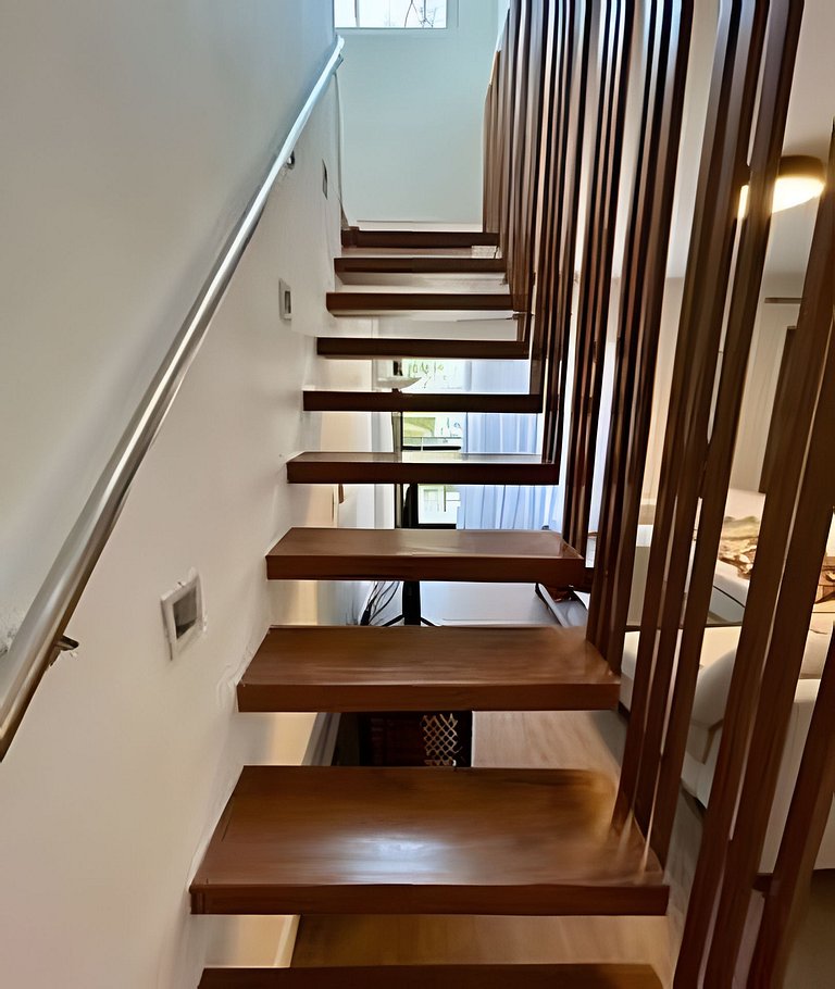 Apartamento duplex com vista privilegiada, piscina, vaga de