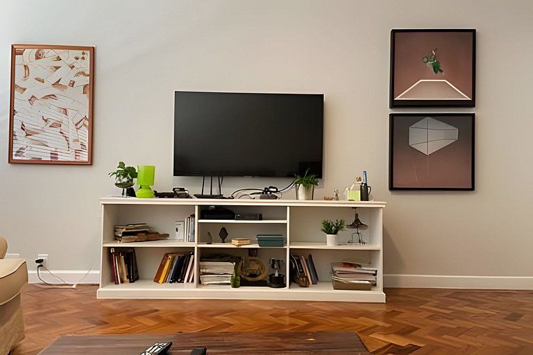 Apartamento 2 quartos, garagem e portaria 24 horas