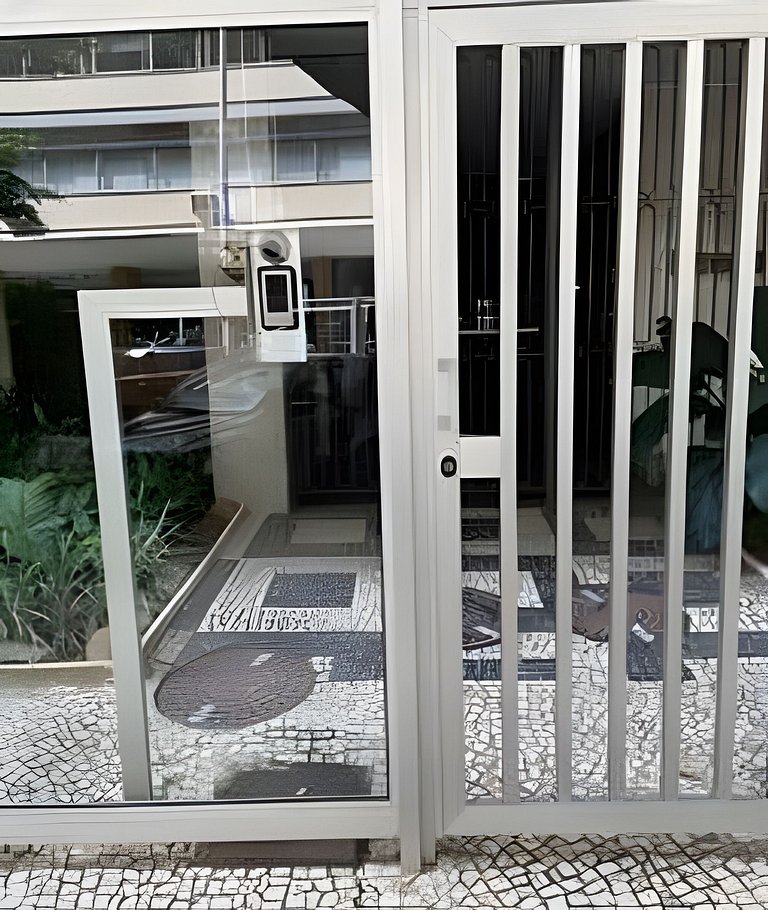 Apartamento 2 quartos, garagem e portaria 24 horas