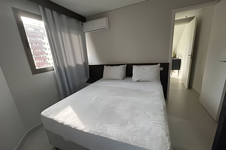Praticidade e conforto com piscina, sauna e segurança 24 hor
