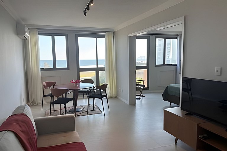 Pé na Praia, Conforto, Vista Mar e Lazer Completo
