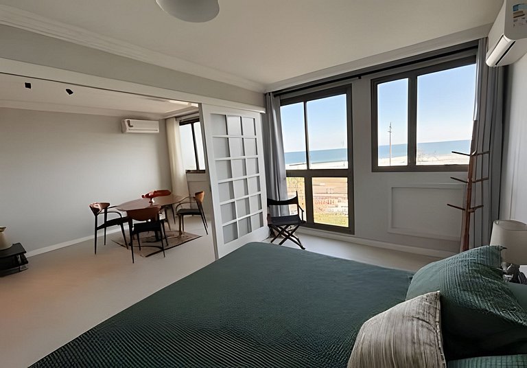 Pé na Praia, Conforto, Vista Mar e Lazer Completo